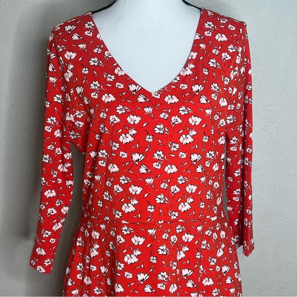PACT Dakota red floral fit and flare dress pockets - Picture 4 of 8